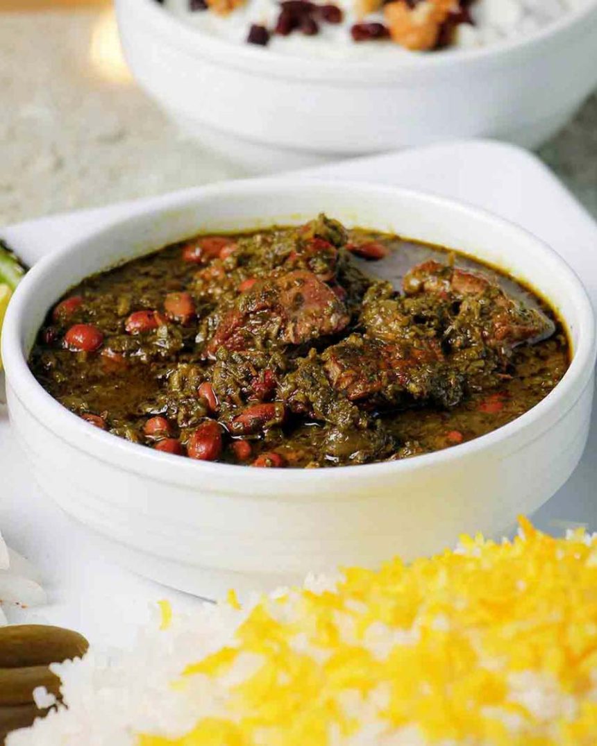 طرز تهیه قورمه سبزی، یک غذای اصیل و خوشمزه